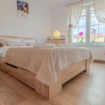 Opera Apart Apartment Brasov Ngoại thất bức ảnh