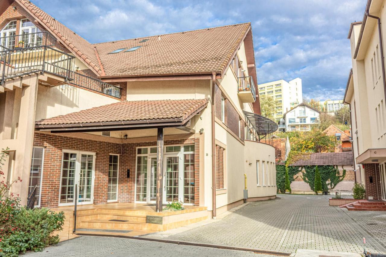 Opera Apart Apartment Brasov Ngoại thất bức ảnh